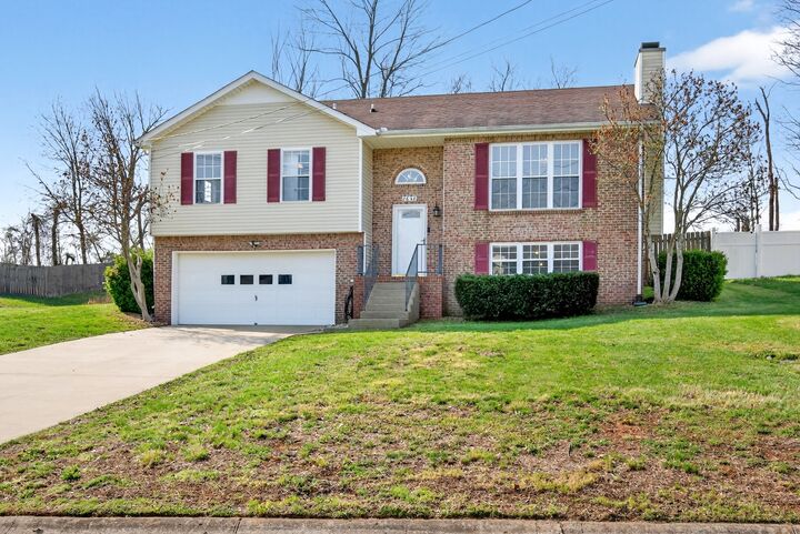 Property Photo:  2650 Holly Rock Dr  TN 37040 