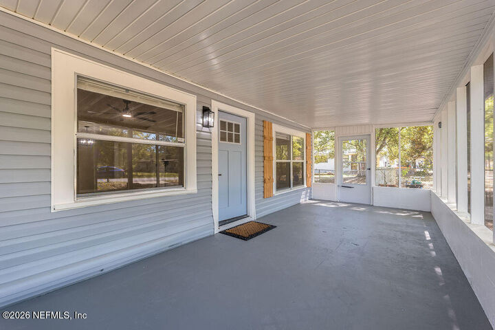 Property Photo:  9621 Ronnie Street  FL 32208 