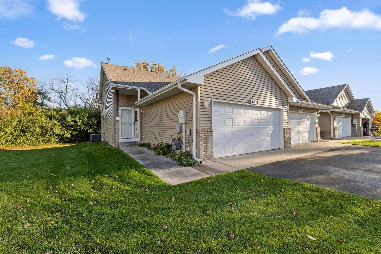 Property Photo: 6314 Cavell Court MN 55428