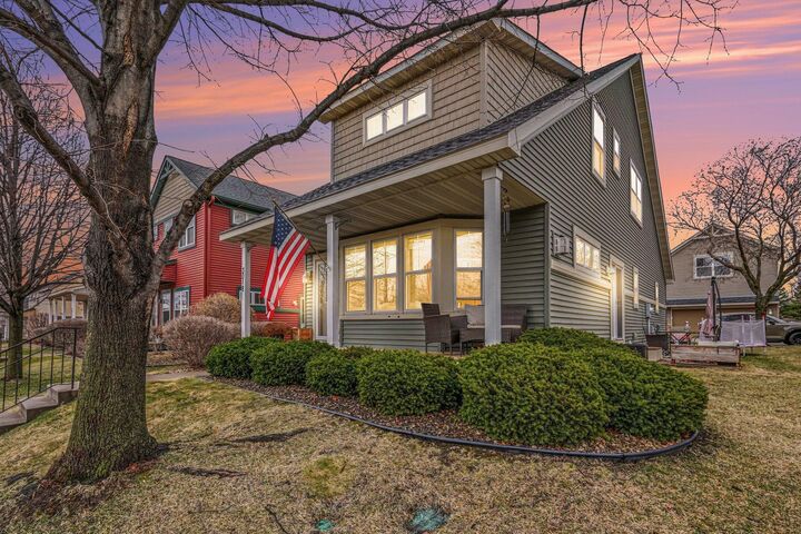 Property Photo:  3018 Hazelwood Street  MN 55109 