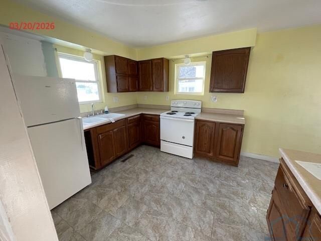 Property Photo:  800 12th St  IA 51040 