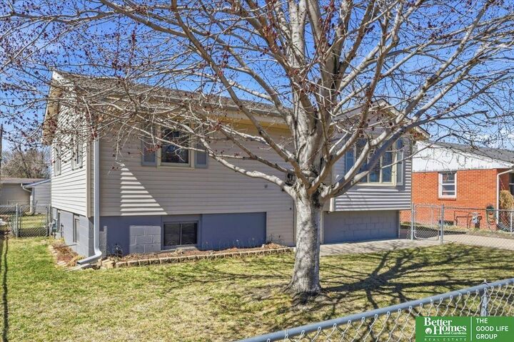 Property Photo: 4004 N 13 Street IA 51510