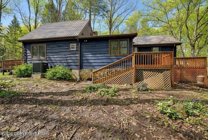 Property Photo: 8 Buttonwood Road PA 18624