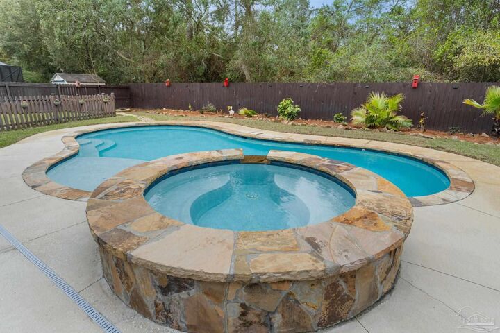 Property Photo:  2779 Grand Bay Ct  FL 32566 