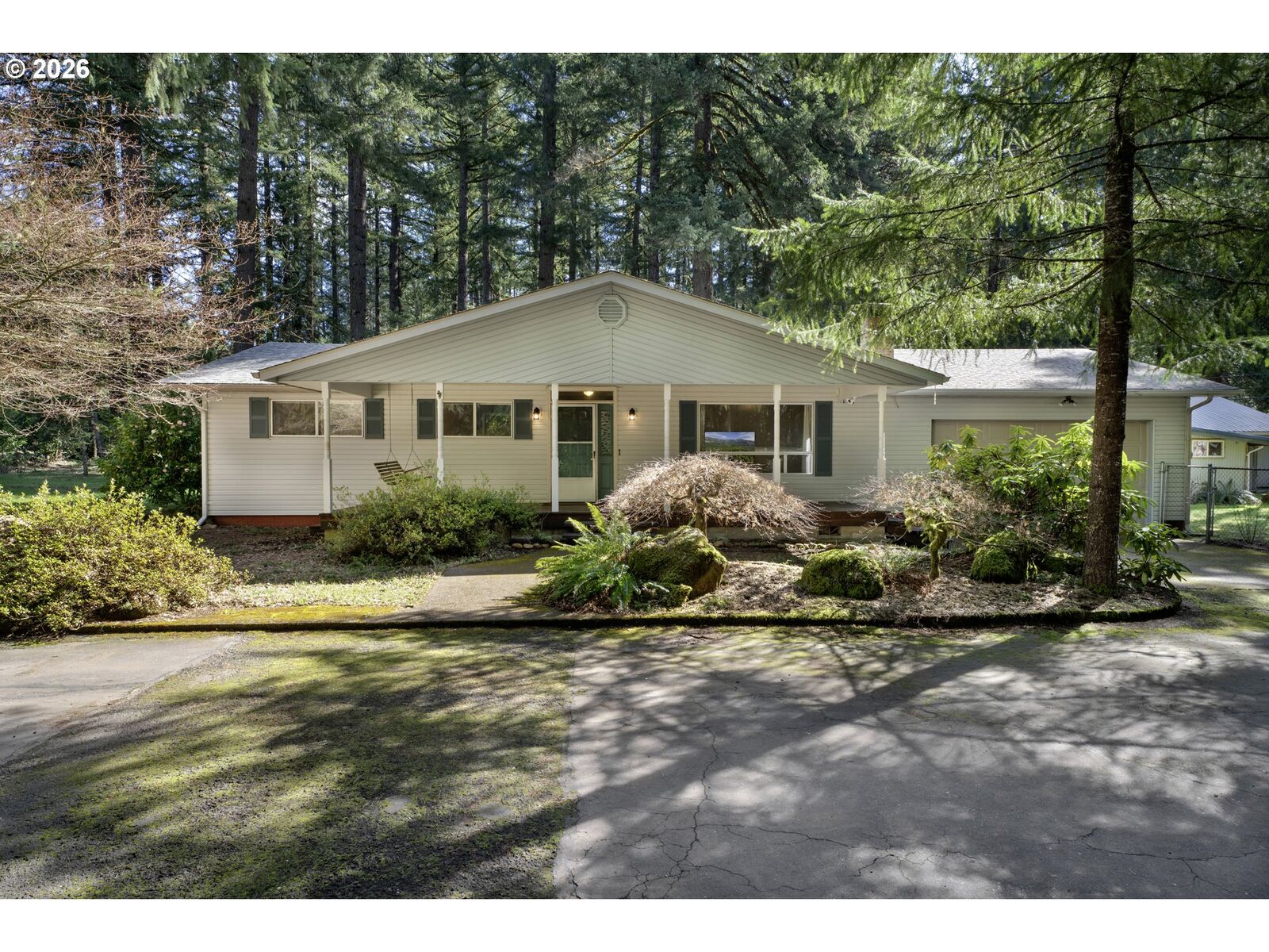 Property Photo: 56642 McKenzie Hwy OR 97413