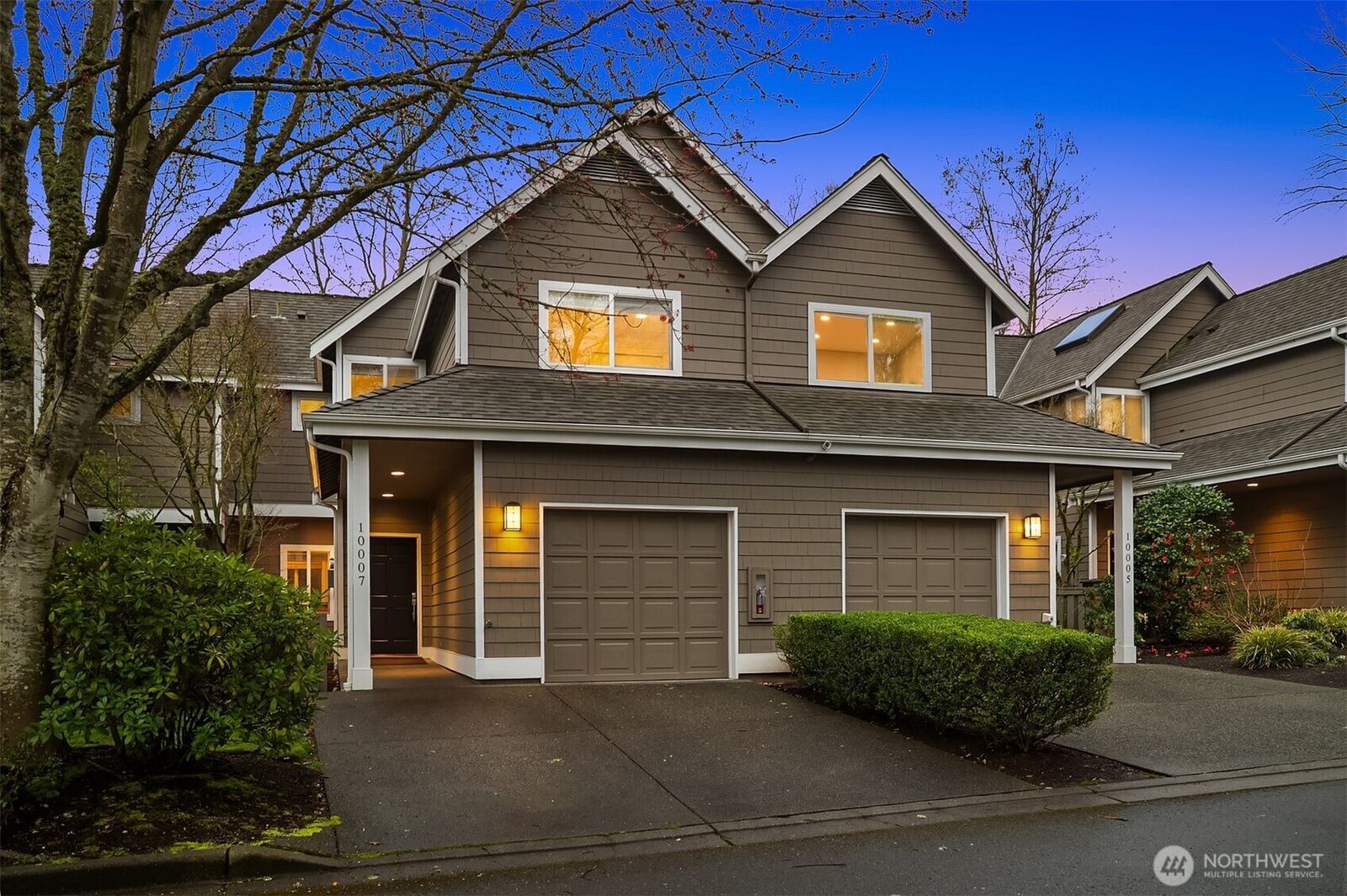 Property Photo:  10007 NE 37th Court  WA 98033 