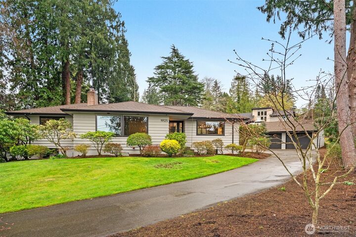 Property Photo:  19125  94th Avenue W  WA 98020 