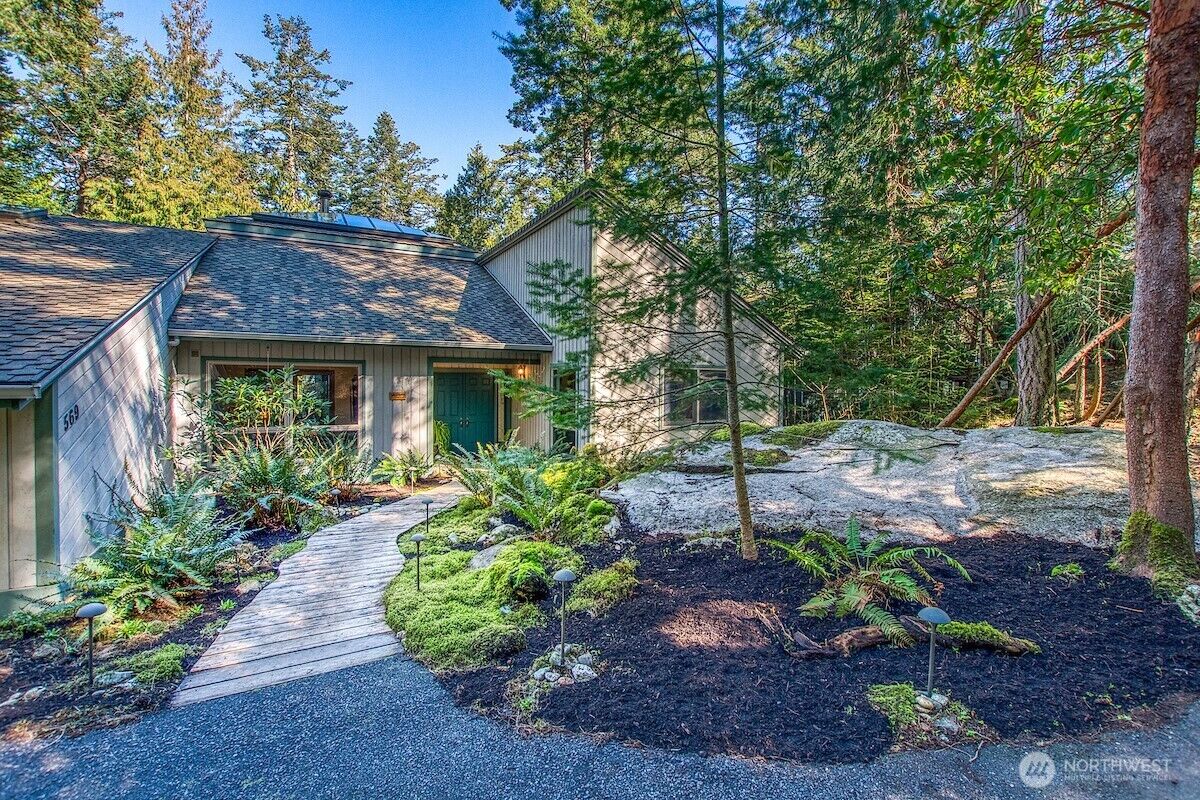 Property Photo:  569  Island Drive  WA 98250 