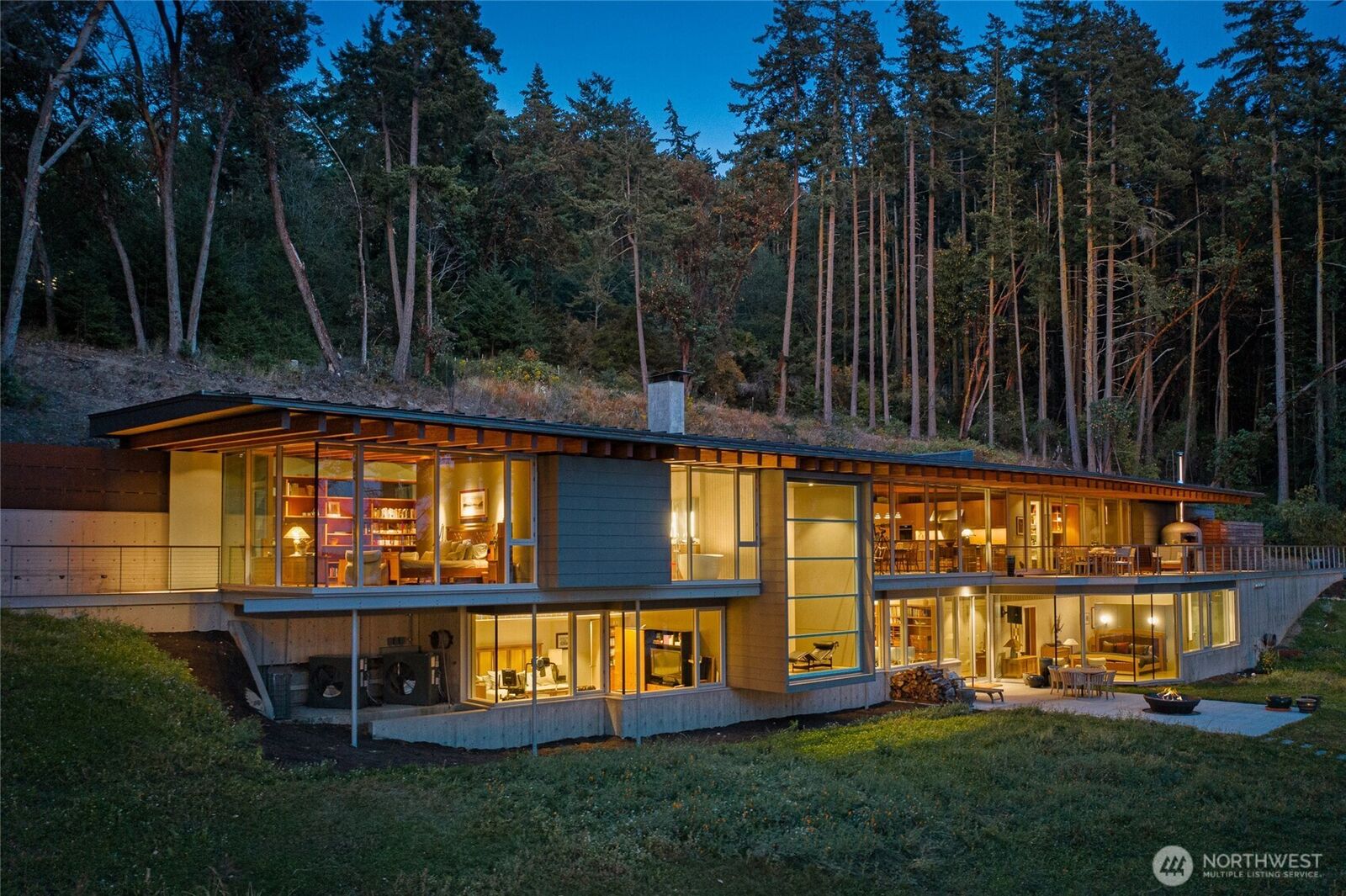 Property Photo:  4415  West Side Road  WA 98250 