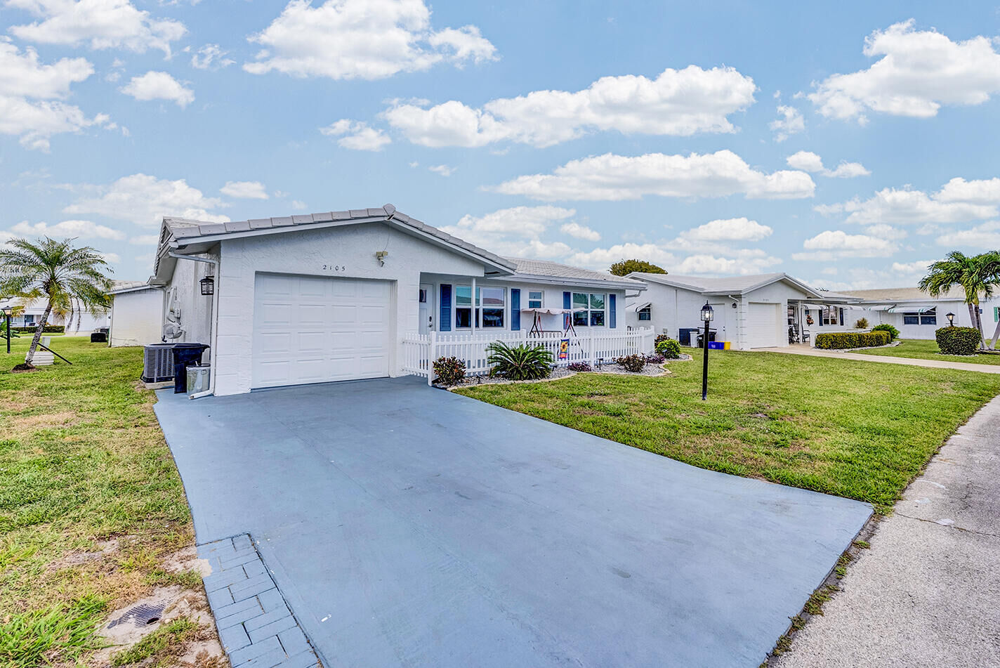 Property Photo:  2105 Alfred Drive  FL 33426 