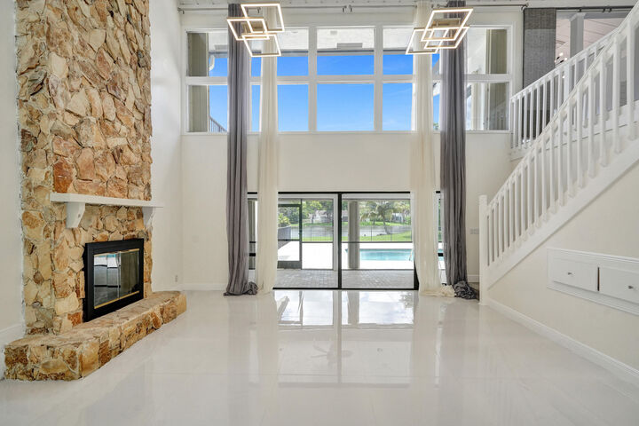 Property Photo: 7475 Estrella Circle FL 33433