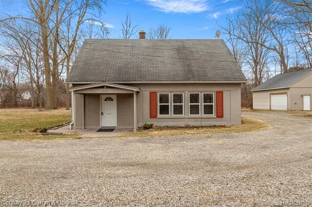 Property Photo:  24915 Saint Paul Boulevard  MI 48045 