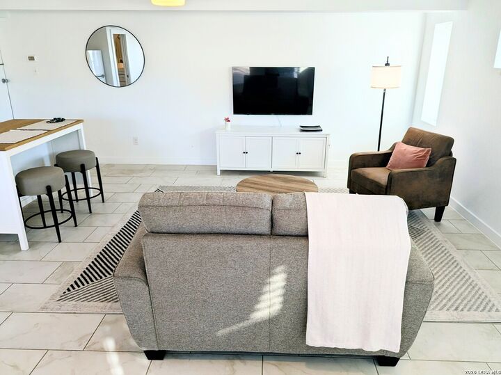 Property Photo:  101 Aribe Dr. 1  TX 78216 