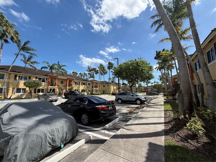 Property Photo: 940 NE 33 Ter 101 FL 33033