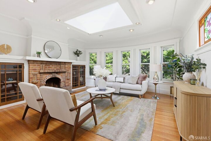 Property Photo:  2455 25th Avenue  CA 94116 