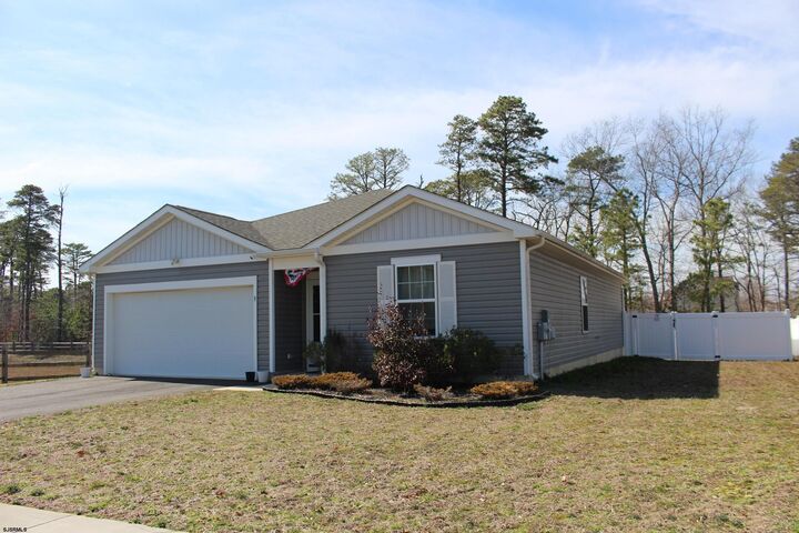 Property Photo: 3 Pin Oak Dr NJ 08330