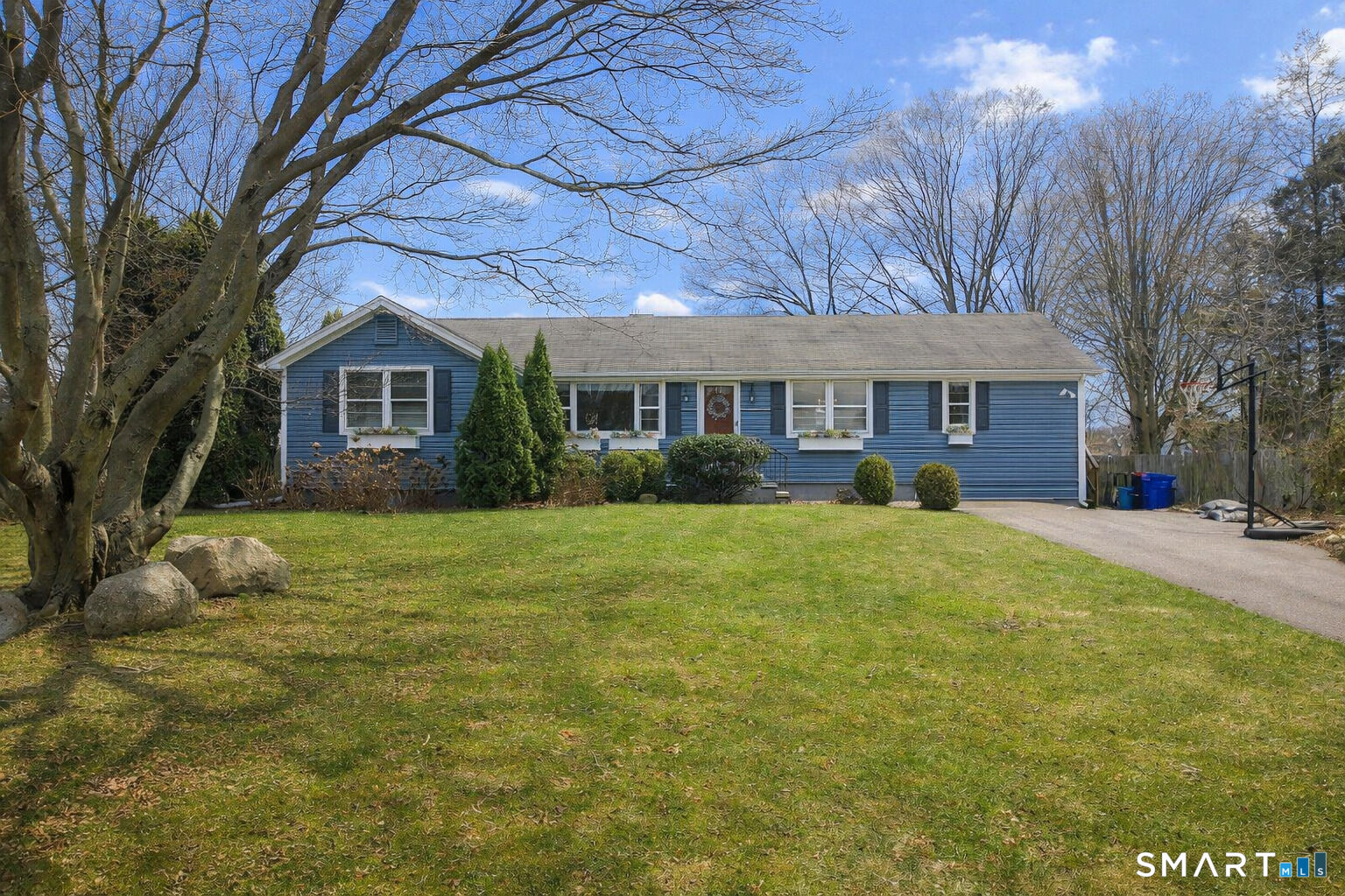 Property Photo: 19 Lyncrest Drive CT 06851