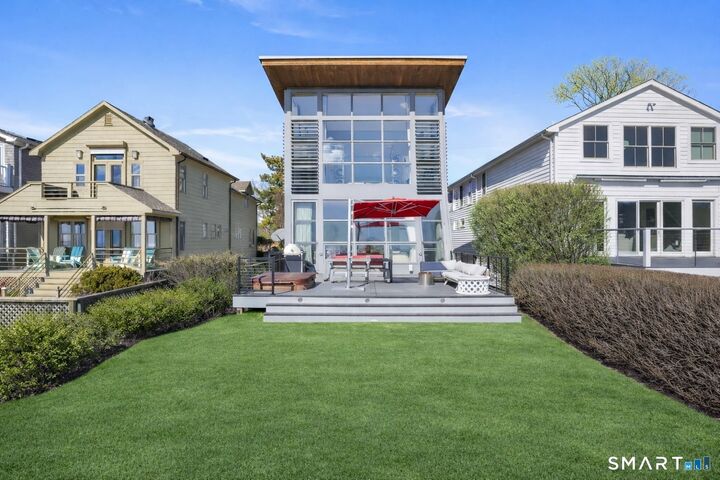 Property Photo:  274 Pine Creek Avenue  CT 06824 