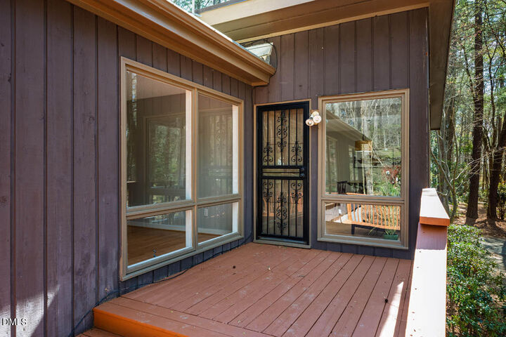 Property Photo:  233 Forest Hill Road  NC 27514 