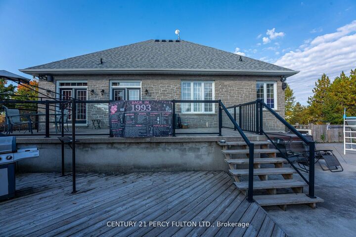 Photo de la propriété:  5659 Gilmore Road  ON L0A 1J0 