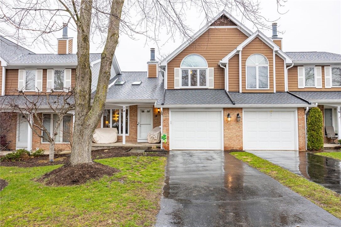 Property Photo:  14 Walpole Court  NY 14450 