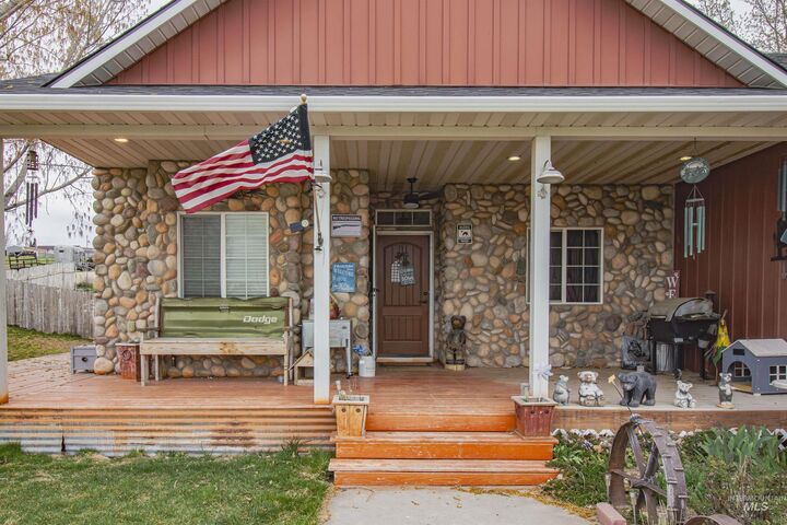 Property Photo:  2580 Sand Hollow Rd  ID 83607 