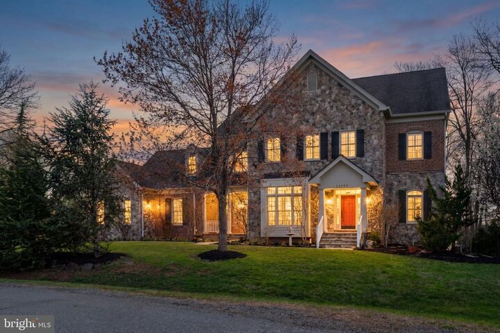 Property Photo:  20888 Eckbo Drive  VA 20175 