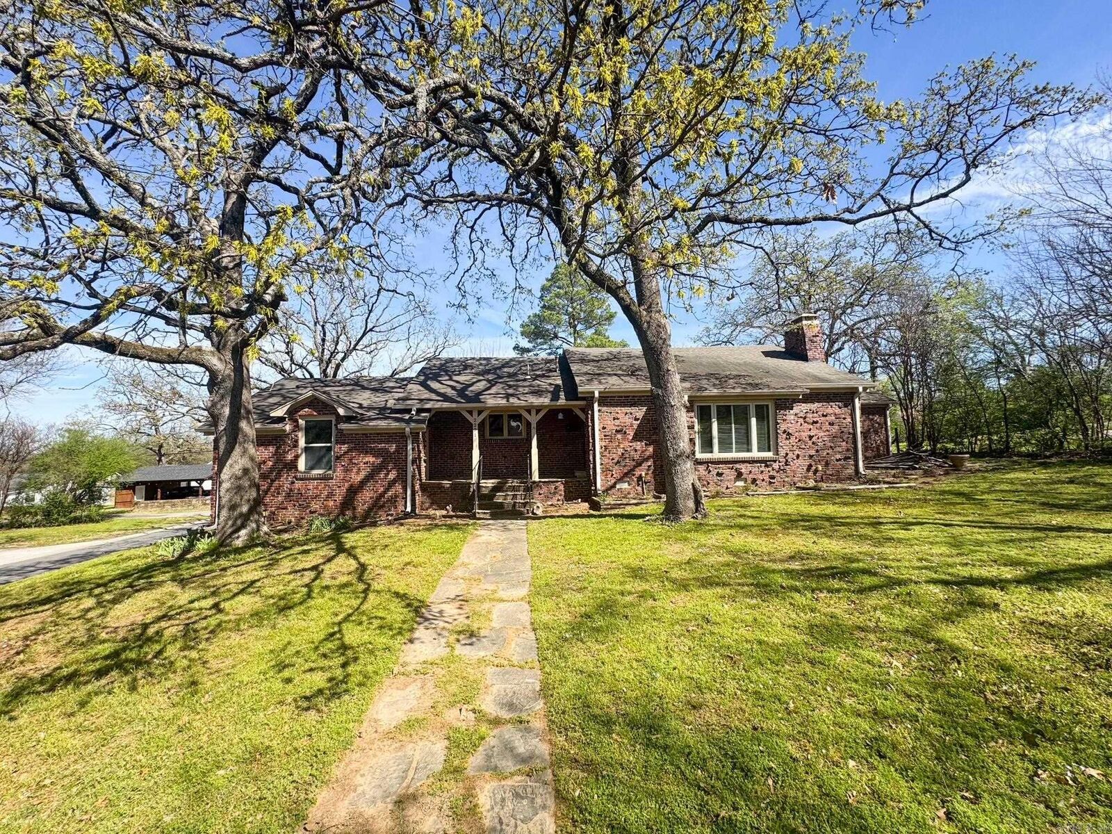 Property Photo:  2201 S Q Street  AR 72901 