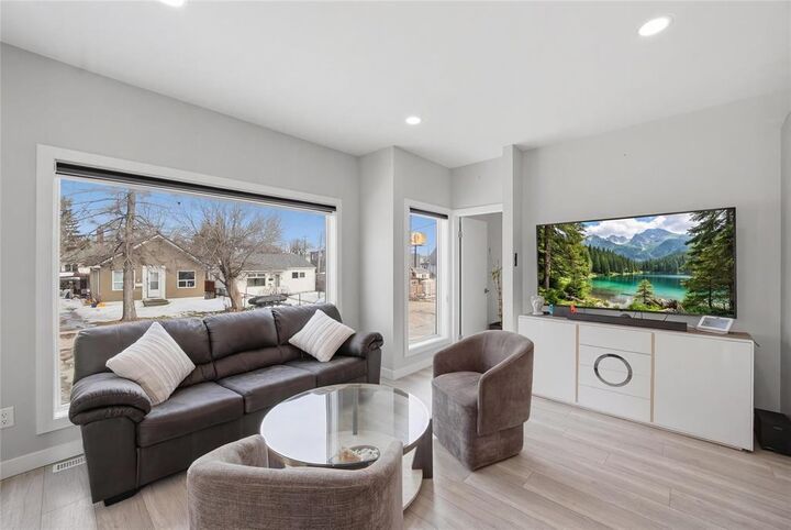 Property Photo:  12 Oustic Avenue  MB R2M 1N2 