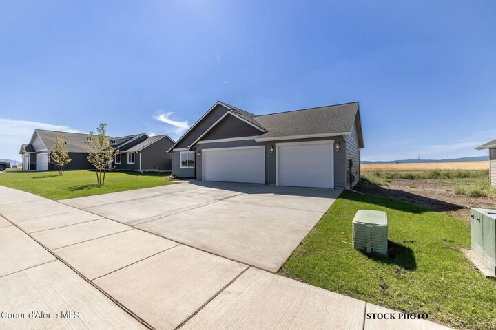 Property Photo: 11989 N Lennon Ln ID 83858