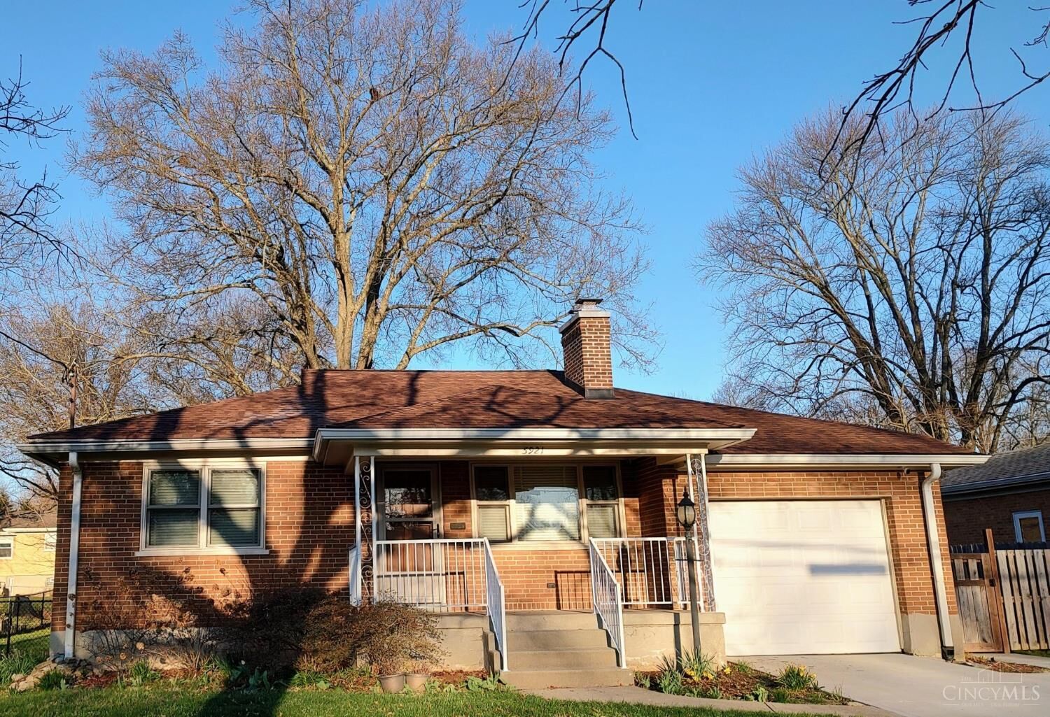 Property Photo:  5921 Monticello Avenue  OH 45224 
