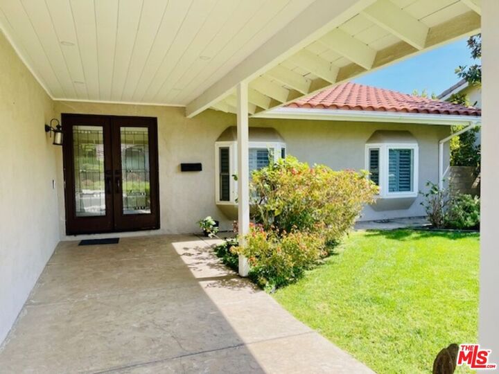 Property Photo:  1080 Finrod Ct  CA 91361 