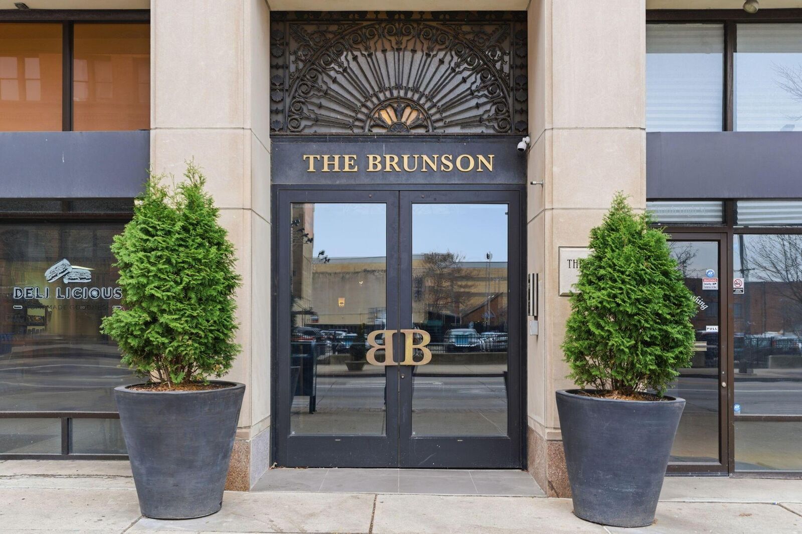 Property Photo:  145 N High Street  OH 43215 