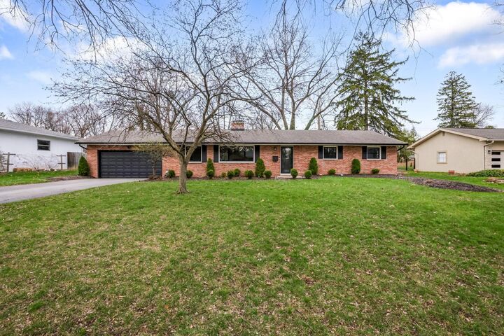 Property Photo: 4370 Harborough Road OH 43220