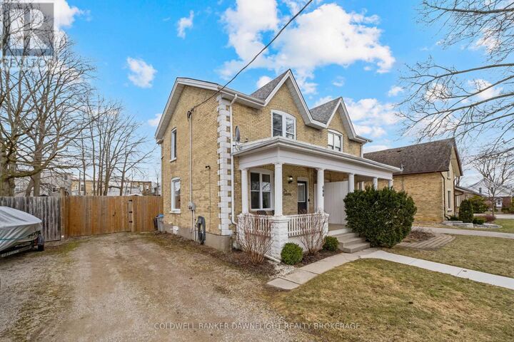 Property Photo:  408 William Street  ON N0M 1S3 