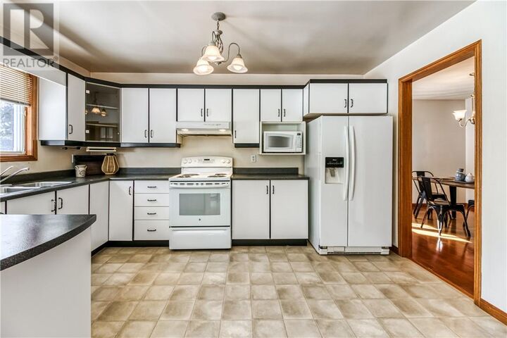 Photo de la propriété:  139 Copper Street  ON P3E 2C4 