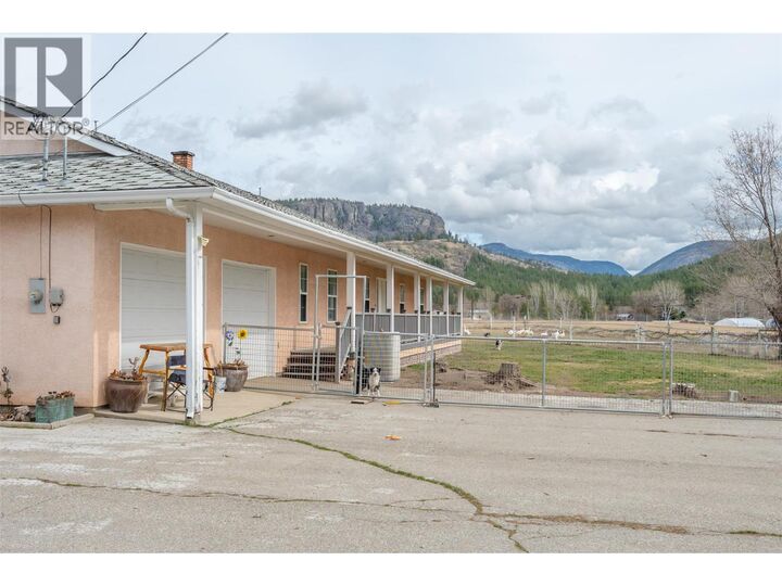 Property Photo: 351 Jones Way Road BC V0H 1T5