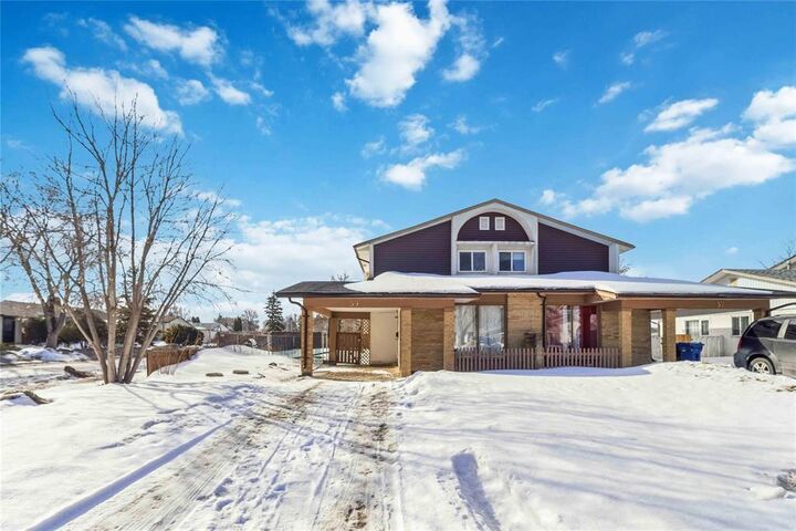 Property Photo:  59 Acorn Place  MB R3R 1Y5 
