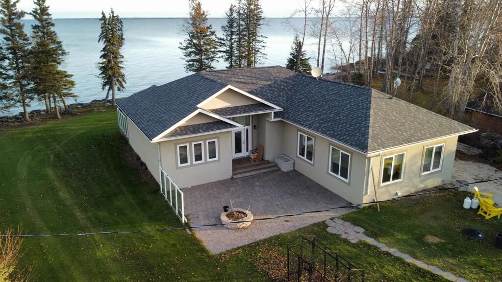 Property Photo:  108 Johnson'S Point Road  MB R9A 1K2 