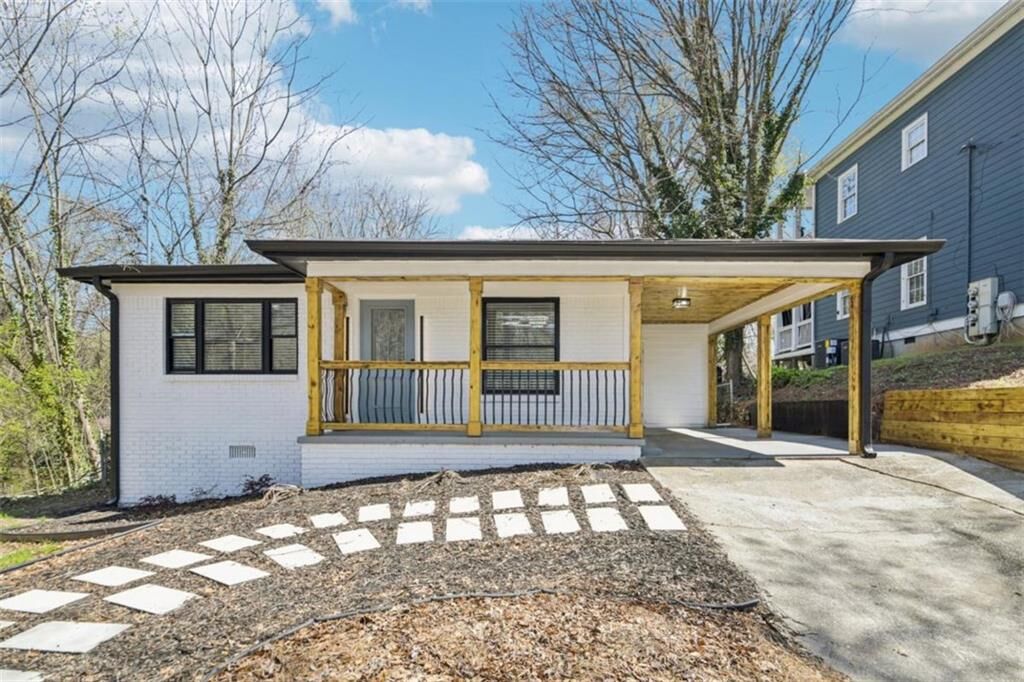 Property Photo:  875 Hall Street SE  GA 30318 