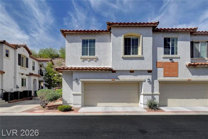 Property Photo: 1525 Spiced Wine Avenue 10101 NV 89074