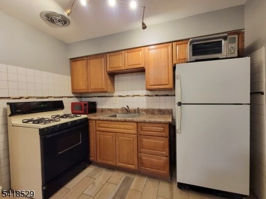 Property Photo:  423 2nd St  NJ 07302 
