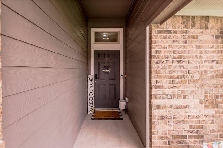 Property Photo:  124 Worley Way  TX 77320 