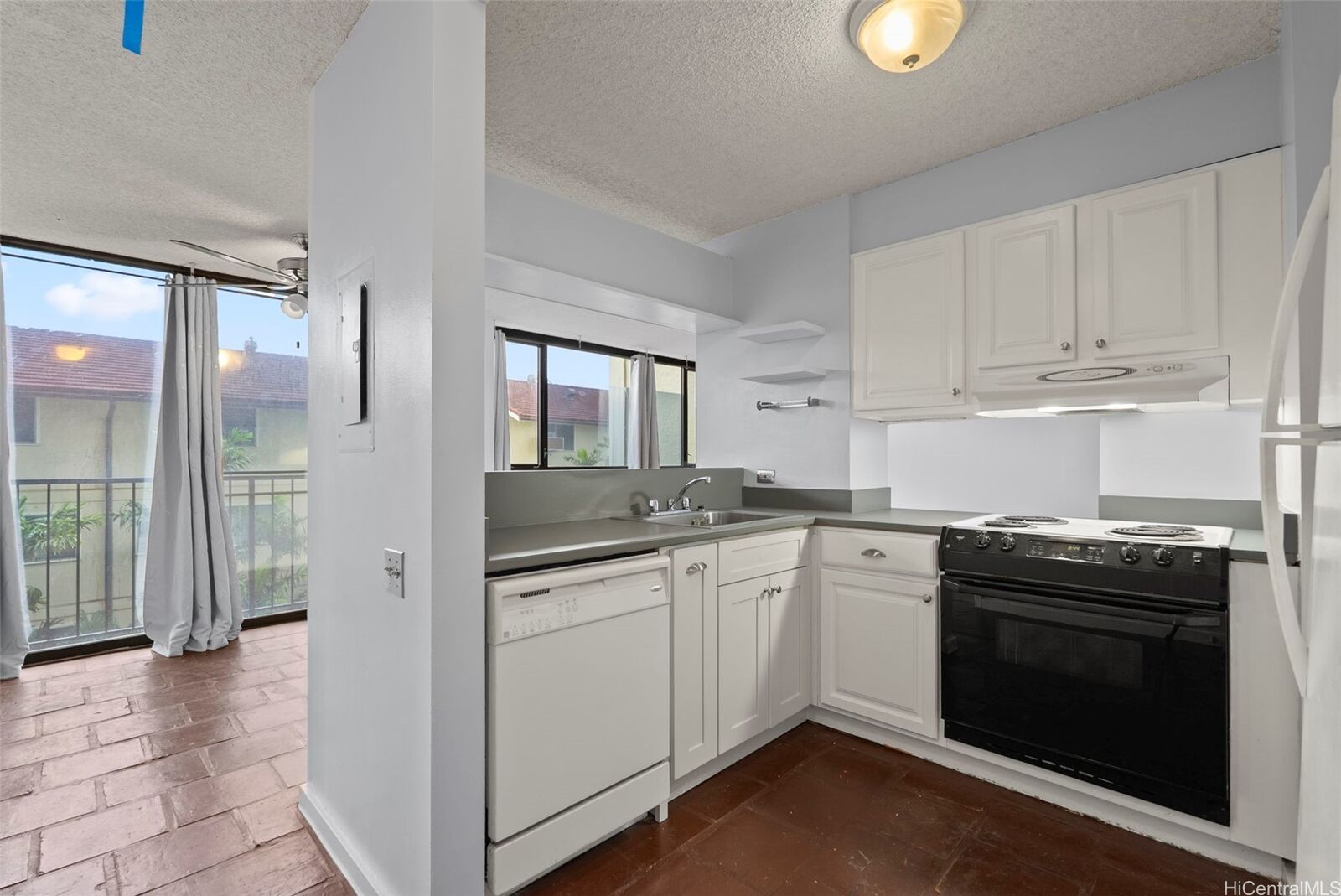 Property Photo:  322 Aoloa Street 310  HI 96734 