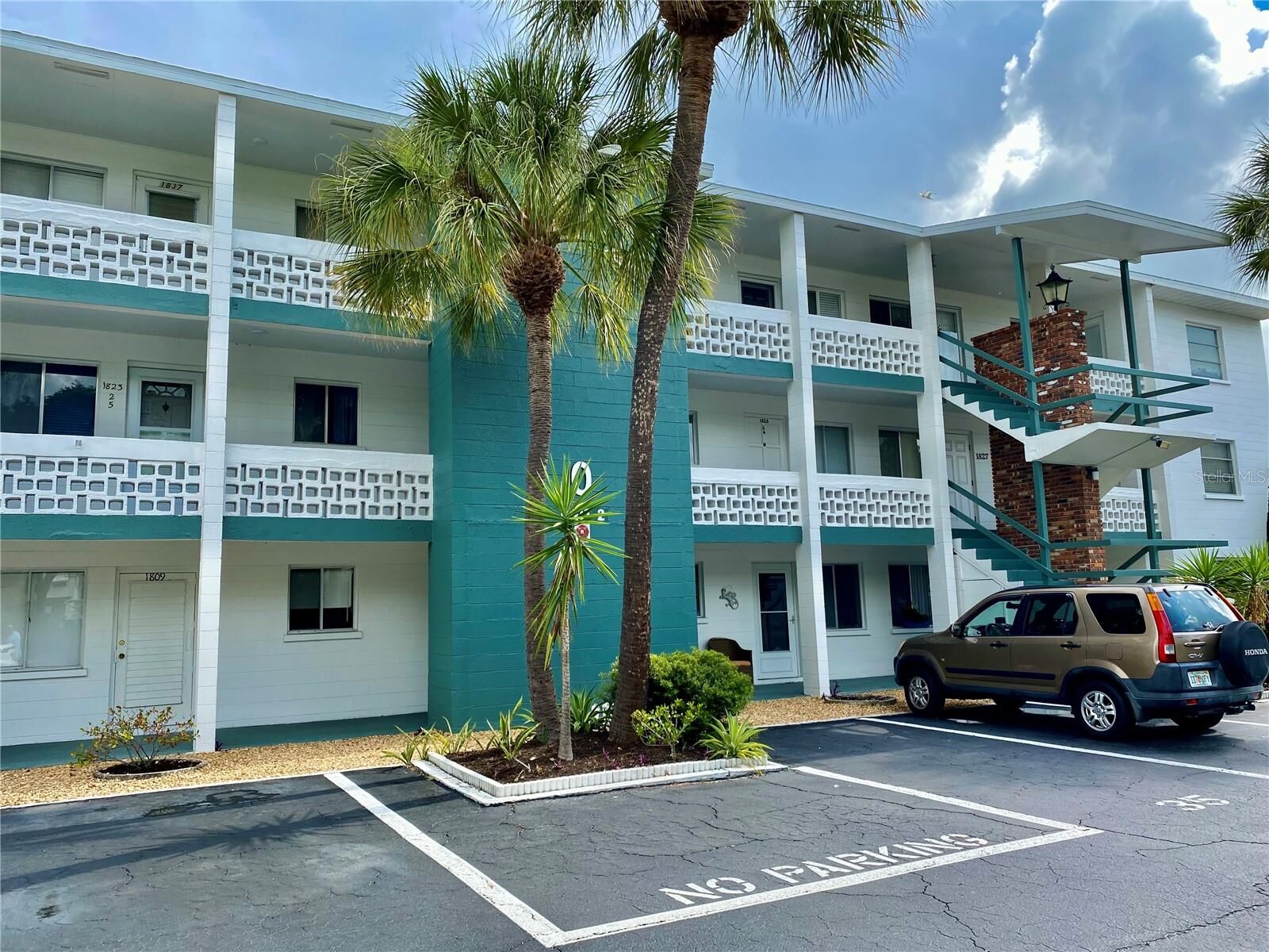 Property Photo:  1825 Flamingo Boulevard O26  FL 34207 