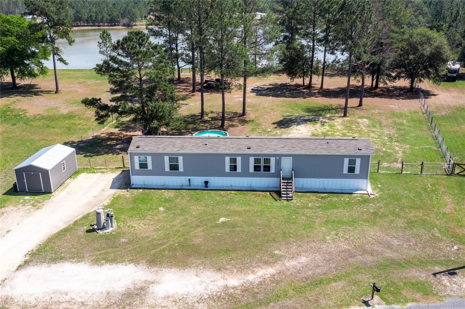 Property Photo: 14646 NW 93rd Lane FL 32054