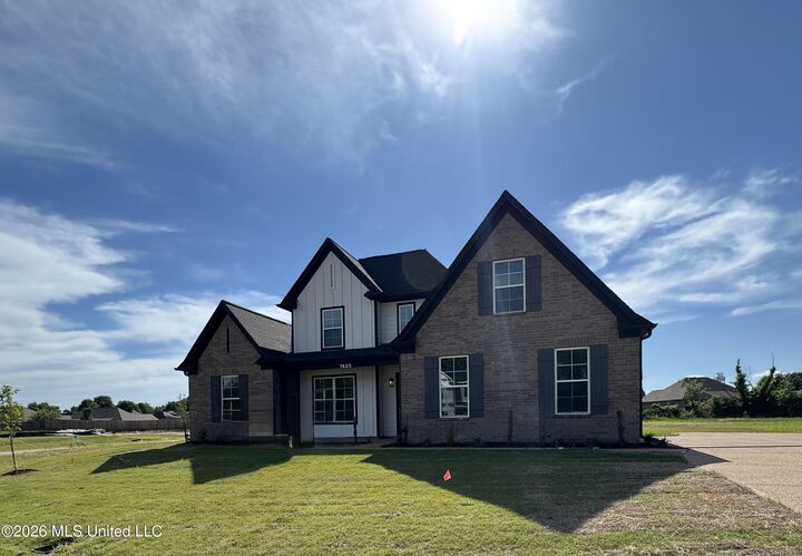 Property Photo:  7425 Newbury Drive  MS 38654 