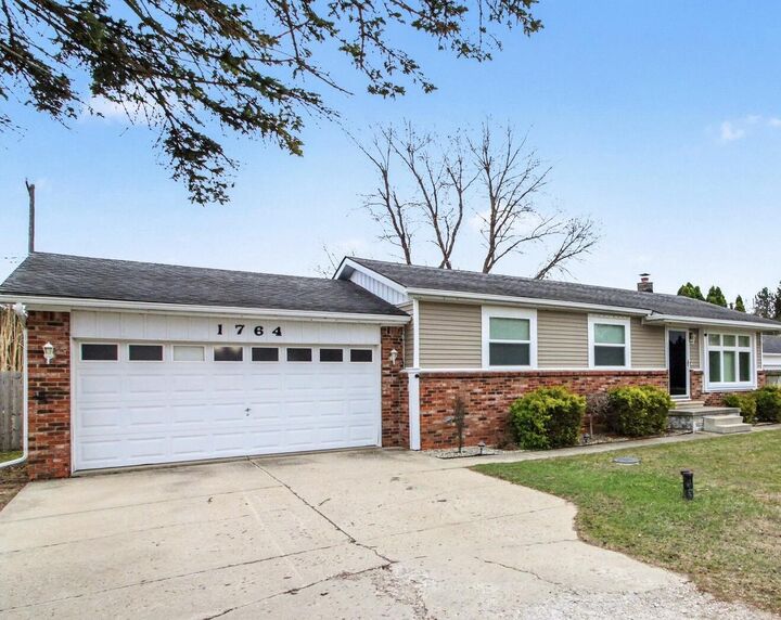 Property Photo:  1764 Sheick Road  MI 48162 