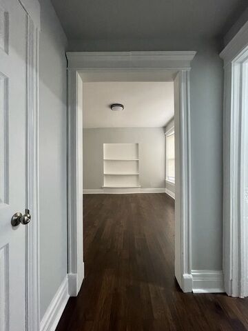 Property Photo:  916 W 68th Street 2W  IL 60621 