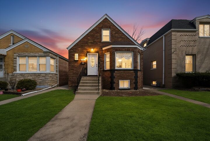 Property Photo:  7145 S Richmond Street  IL 60629 